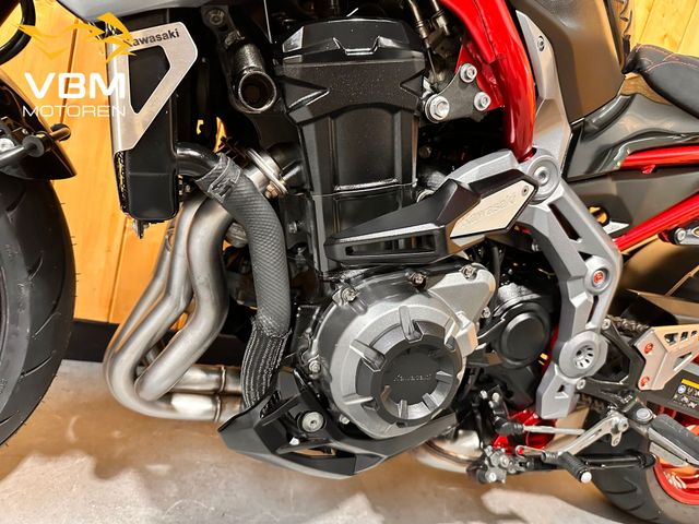 kawasaki - z900