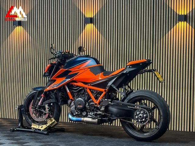 ktm - 1290-super-duke-r