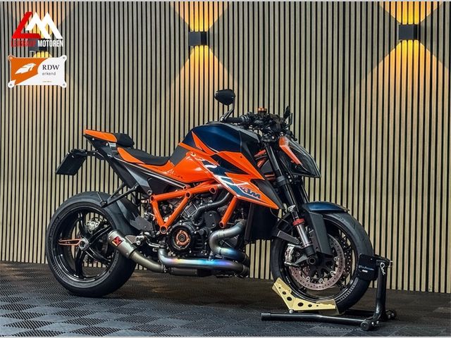 ktm - 1290-super-duke-r