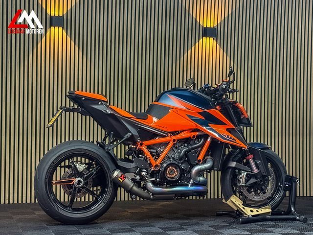 ktm - 1290-super-duke-r