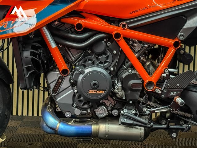 ktm - 1290-super-duke-r
