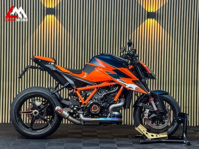 ktm - 1290-super-duke-r