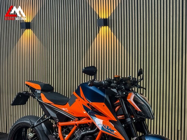 ktm - 1290-super-duke-r