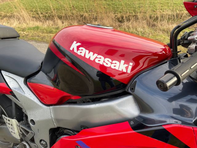 kawasaki - zx-9r-ninja