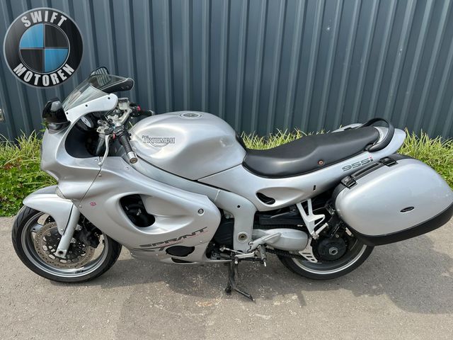 triumph - sprint-st-955