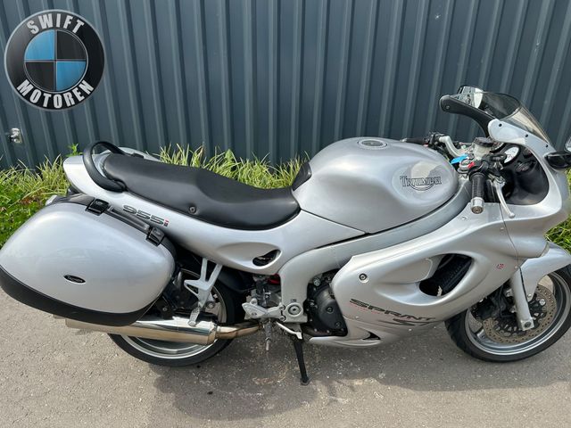 triumph - sprint-st-955