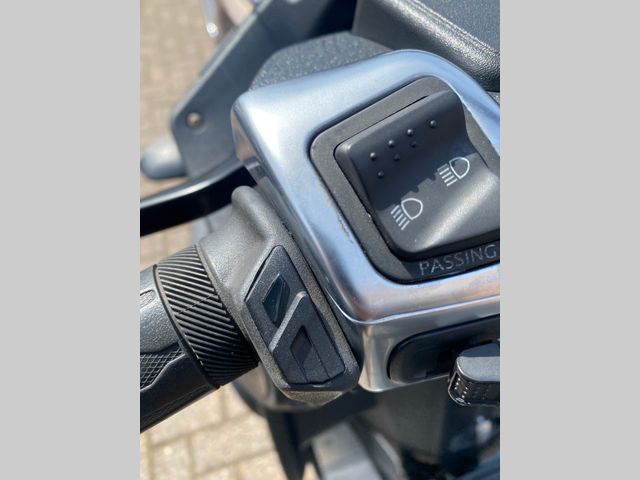 piaggio - mp3-500-lt-sport