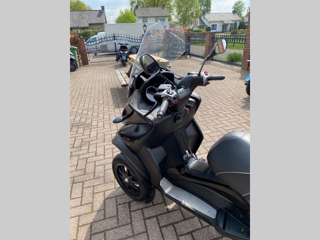 piaggio - mp3-500-lt-sport