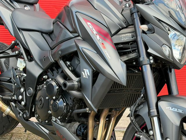 suzuki - gsx-s-750-a