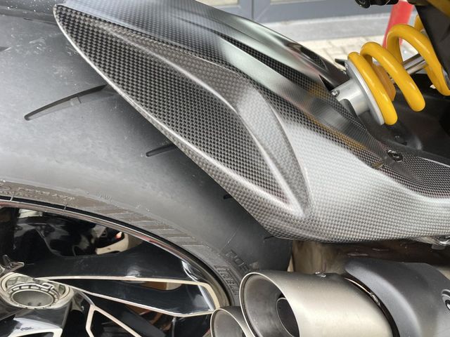 ducati - diavel-v4