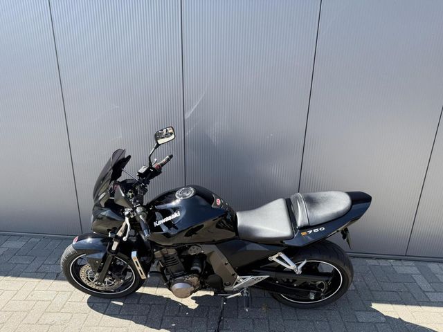 kawasaki - z-750