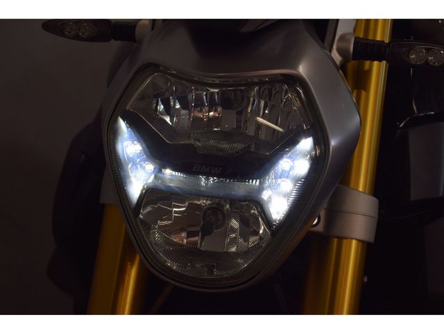 bmw - r-1250-r