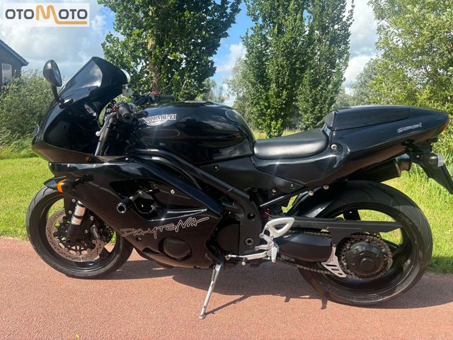 triumph - daytona-955i