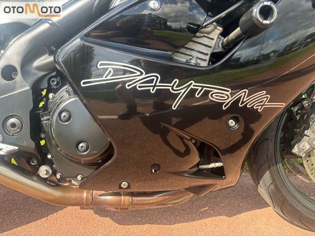 triumph - daytona-955i
