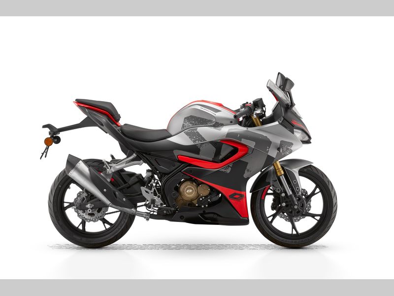 Qjmotor SRK 125 R 2026 nieuw