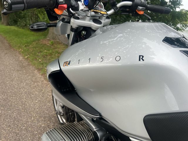 bmw - r-1150-r