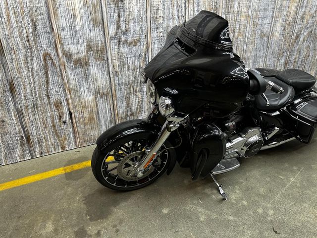 harley-davidson - cvo-streetglide-117