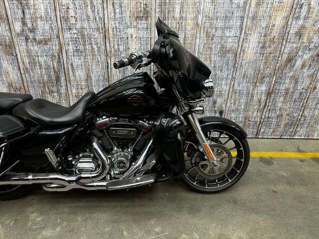 harley-davidson - cvo-streetglide-117