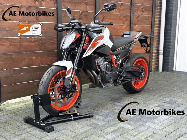 ktm - 890-duke-r