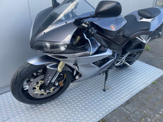 yamaha - yzf-r1