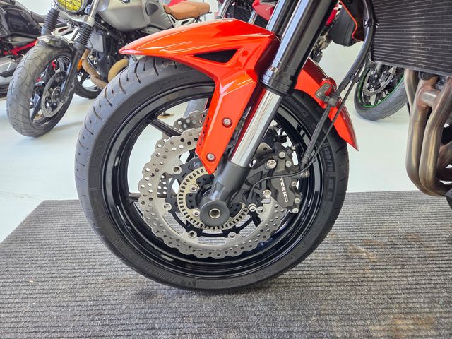 kawasaki - versys-1000-grand-tourer