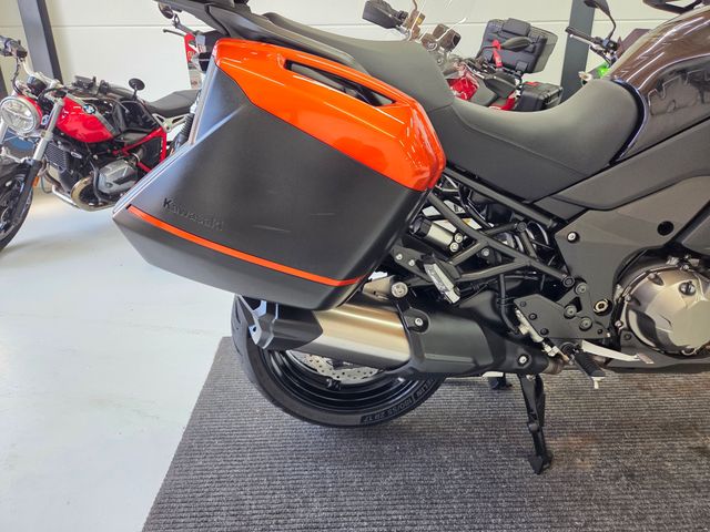 kawasaki - versys-1000-grand-tourer
