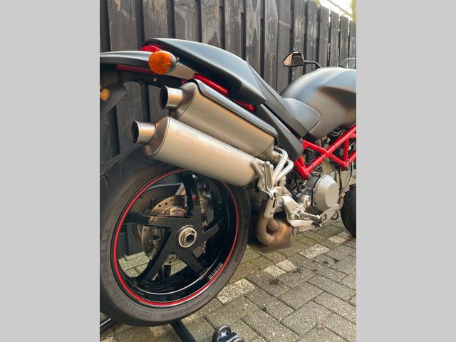 ducati - m-s2r-1000