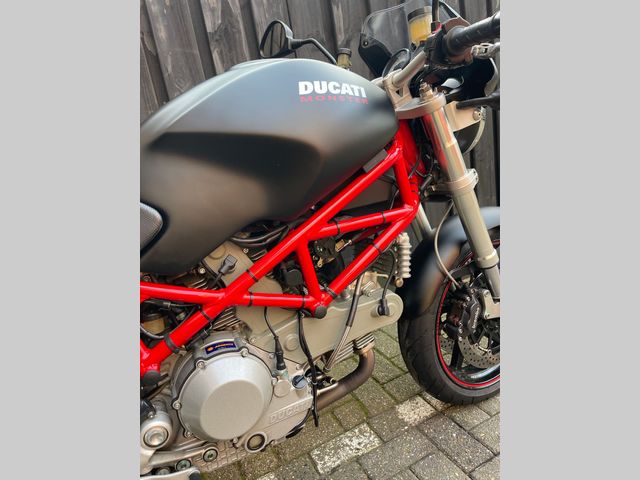 ducati - m-s2r-1000