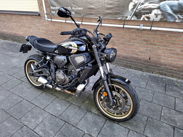 yamaha - xsr-700