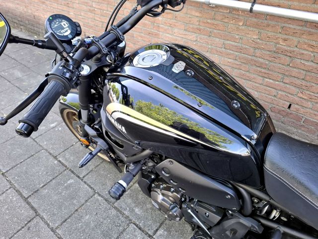 yamaha - xsr-700
