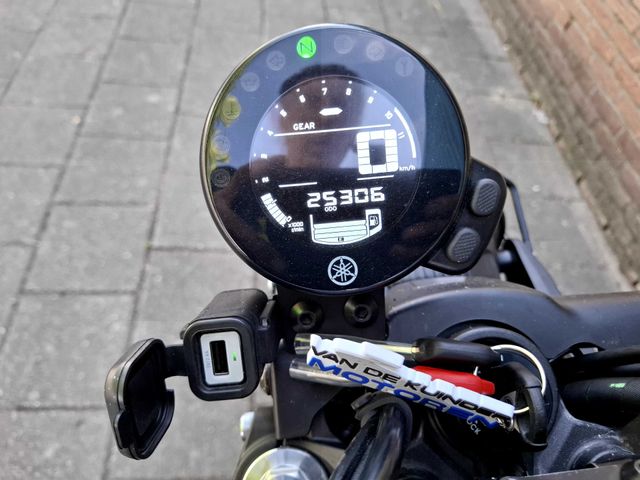 yamaha - xsr-700