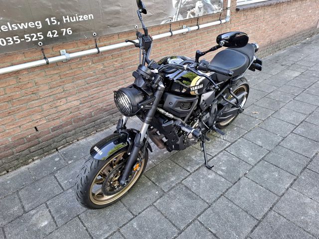 yamaha - xsr-700