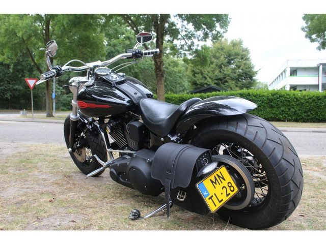 harley-davidson - softail-custom-fxst