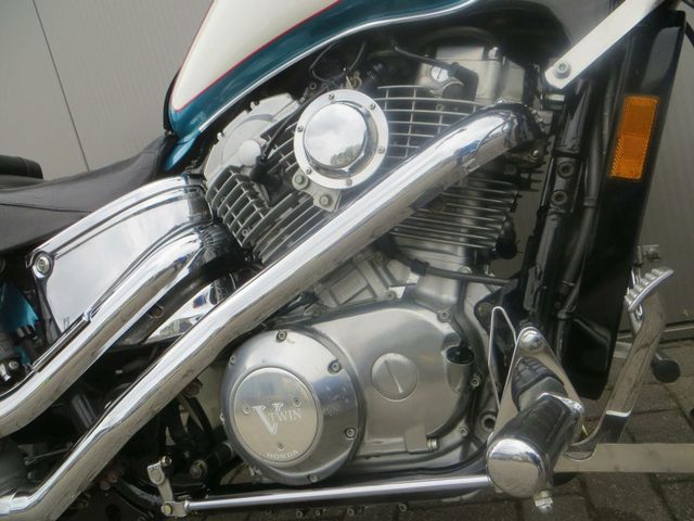 honda - vt-1100-c-shadow