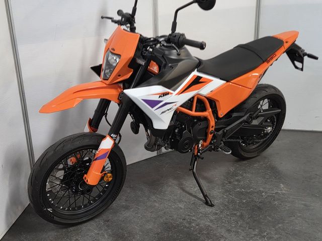 ktm - 390-smc-r
