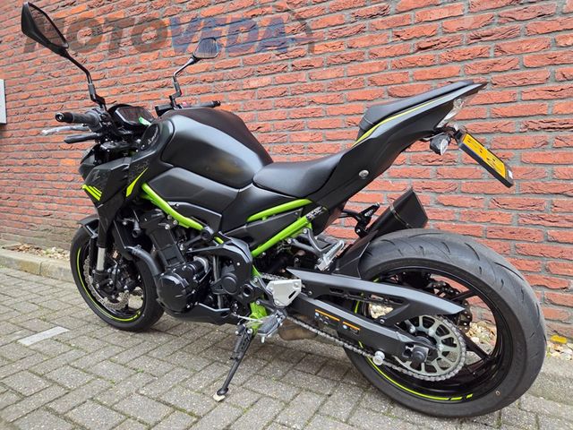 kawasaki - z900