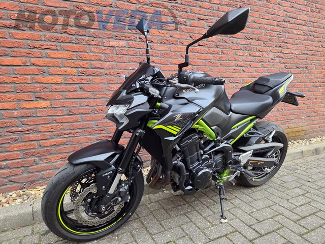 kawasaki - z900
