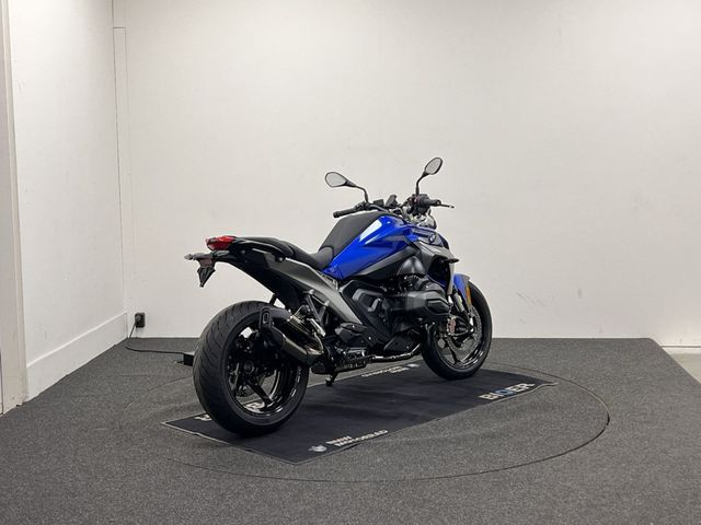 bmw - r-1300-r