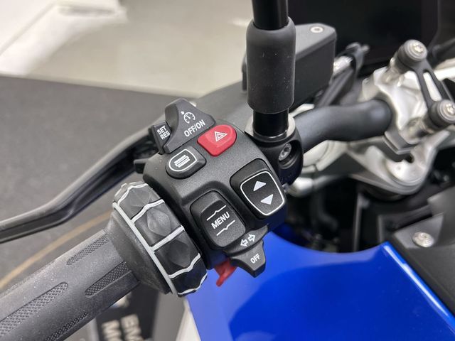 bmw - r-1300-r