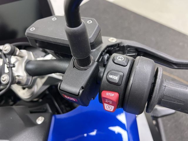 bmw - r-1300-r