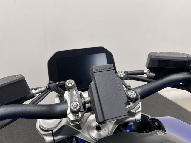 bmw - r-1300-r
