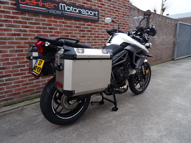 triumph - tiger-800-xrt