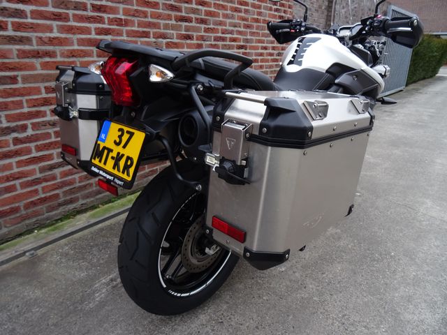 triumph - tiger-800-xrt