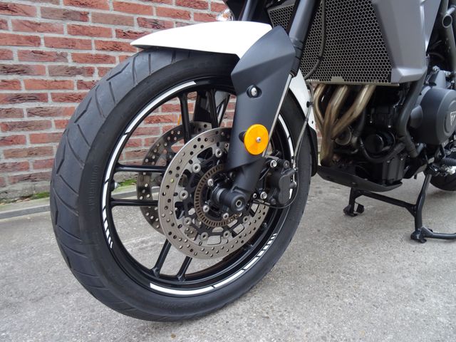 triumph - tiger-800-xrt