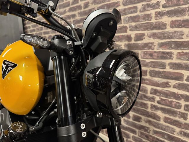 triumph - trident-660