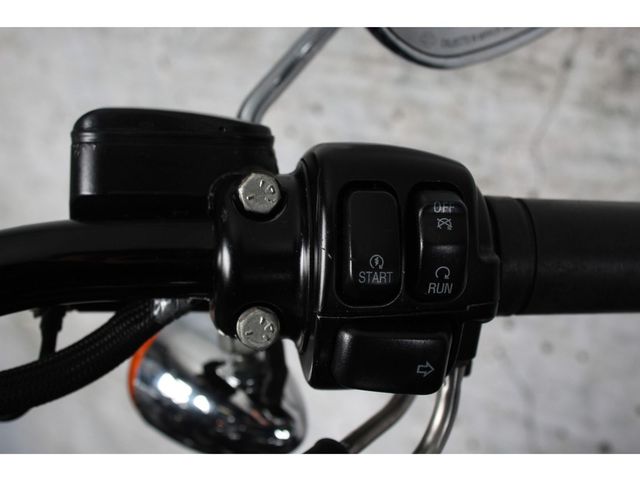 harley-davidson - street-bob-fxdbi-dyna