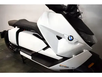 BMW CE 04 – foto 3