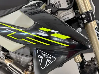 TRIUMPH TF 250 E – foto 4