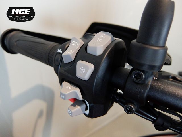 triumph - tiger-900-gt-pro