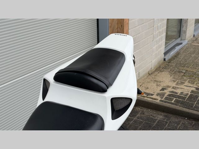 honda - cbr-1000-rr-fireblade